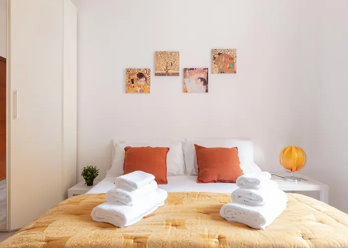 Appartement 8 Min To Center - 400mt To Metroa, 4-6 Pax, 2 Bathrooms