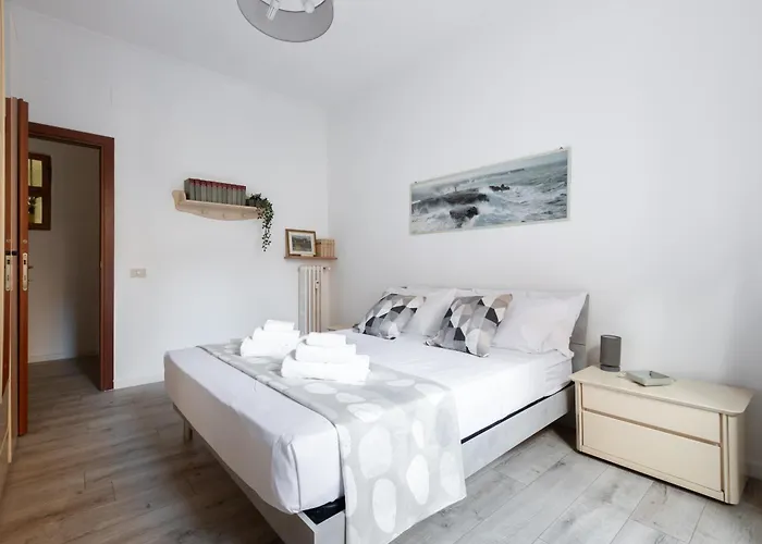 8 Min To Center - 400mt To Metroa, 4-6 Pax, 2 Bathrooms Appartement *