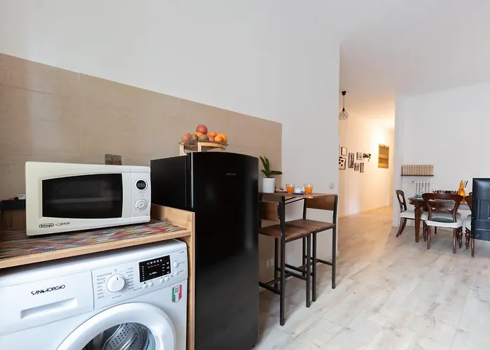 Appartement 8 Min To Center - 400mt To Metroa, 4-6 Pax, 2 Bathrooms Rome