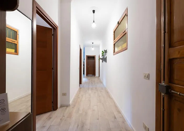 8 Min To Center - 400mt To Metroa, 4-6 Pax, 2 Bathrooms Rome